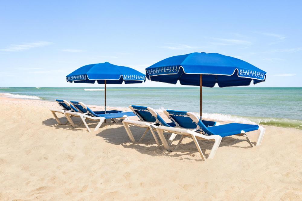 Oceanfront King Room interior